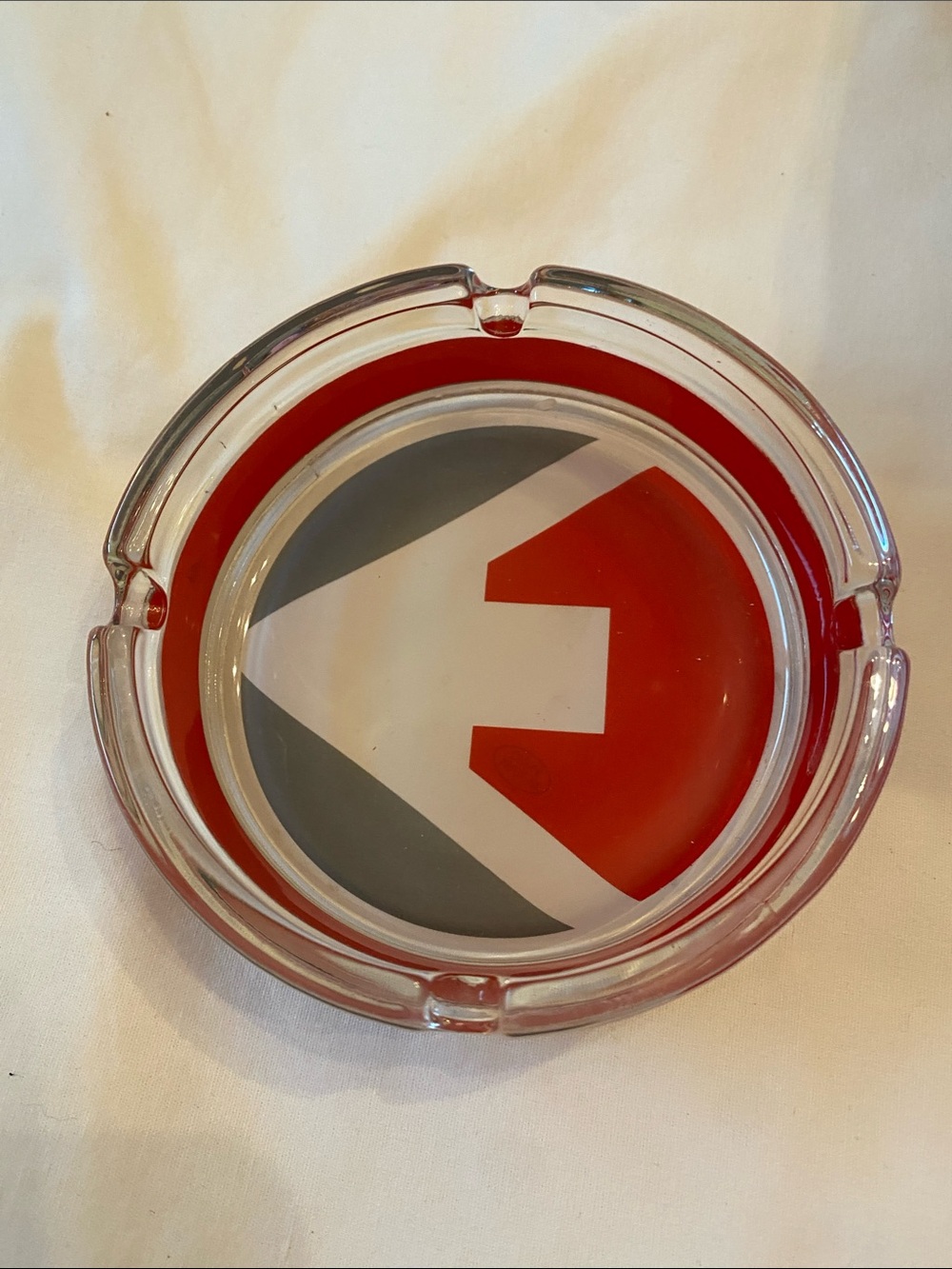 🦩Marlboro vintage ashtray Clear Glass with Red and Gray Geometric Logo🦩
